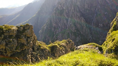 ВРЪХ БОТЕВ и ДЯВОЛСКОТО 
ПРЪСКАЛО<br>
колекция "Българските 
планини"
 - ВРЪХ БОТЕВ и ДЯВОЛСКОТО 
ПРЪСКАЛО<br>
колекция "Българските 
планини"

