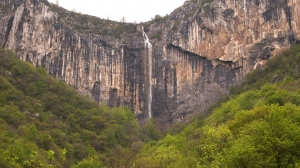 Вече е официално: водопад 
Врачанска Скакля е висок 136 
метра. 
